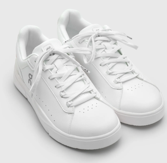 On Running Women's Cloudnova Sneaker