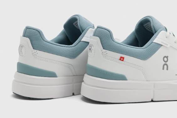 On 'The Roger Advantage' Sneaker (Men's)
