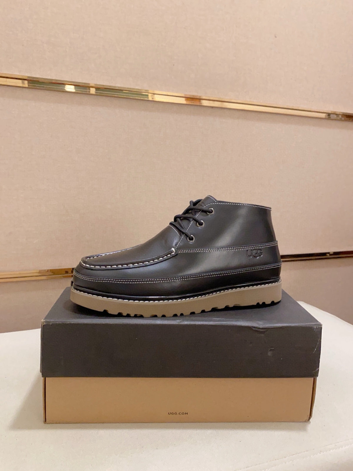 Men's Moc-Toe Leather Chukka Boots — Black