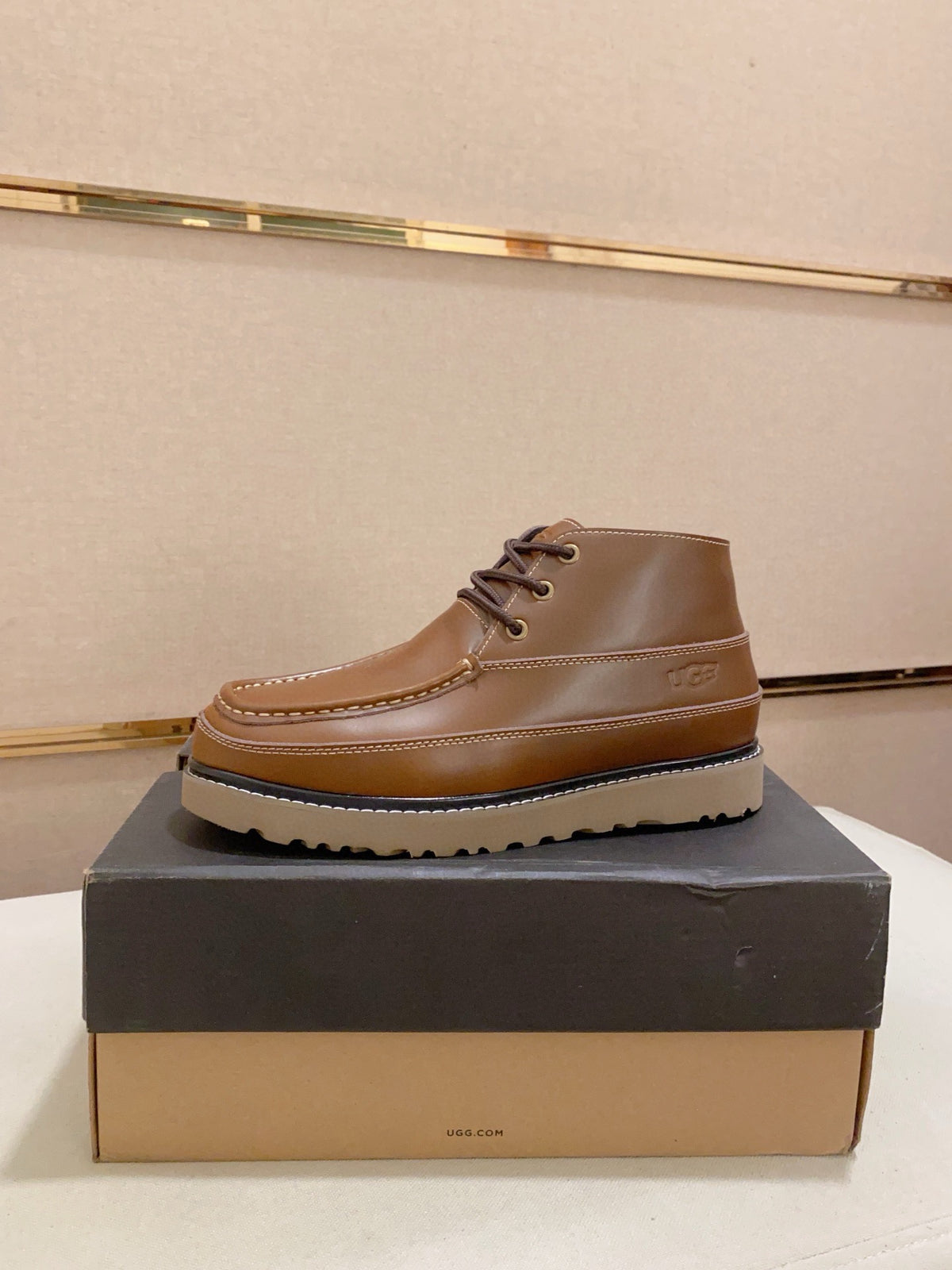 Men's Moc-Toe Leather Chukka Boots — Tan