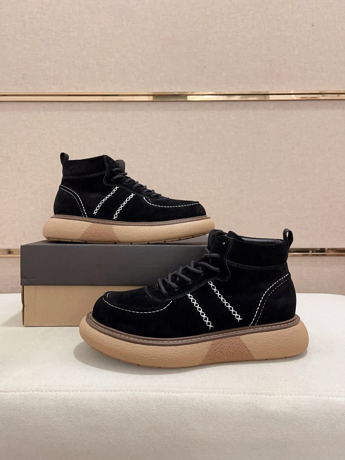 Men's Suede Mid-Top Hiking Sneaker Boots — Black