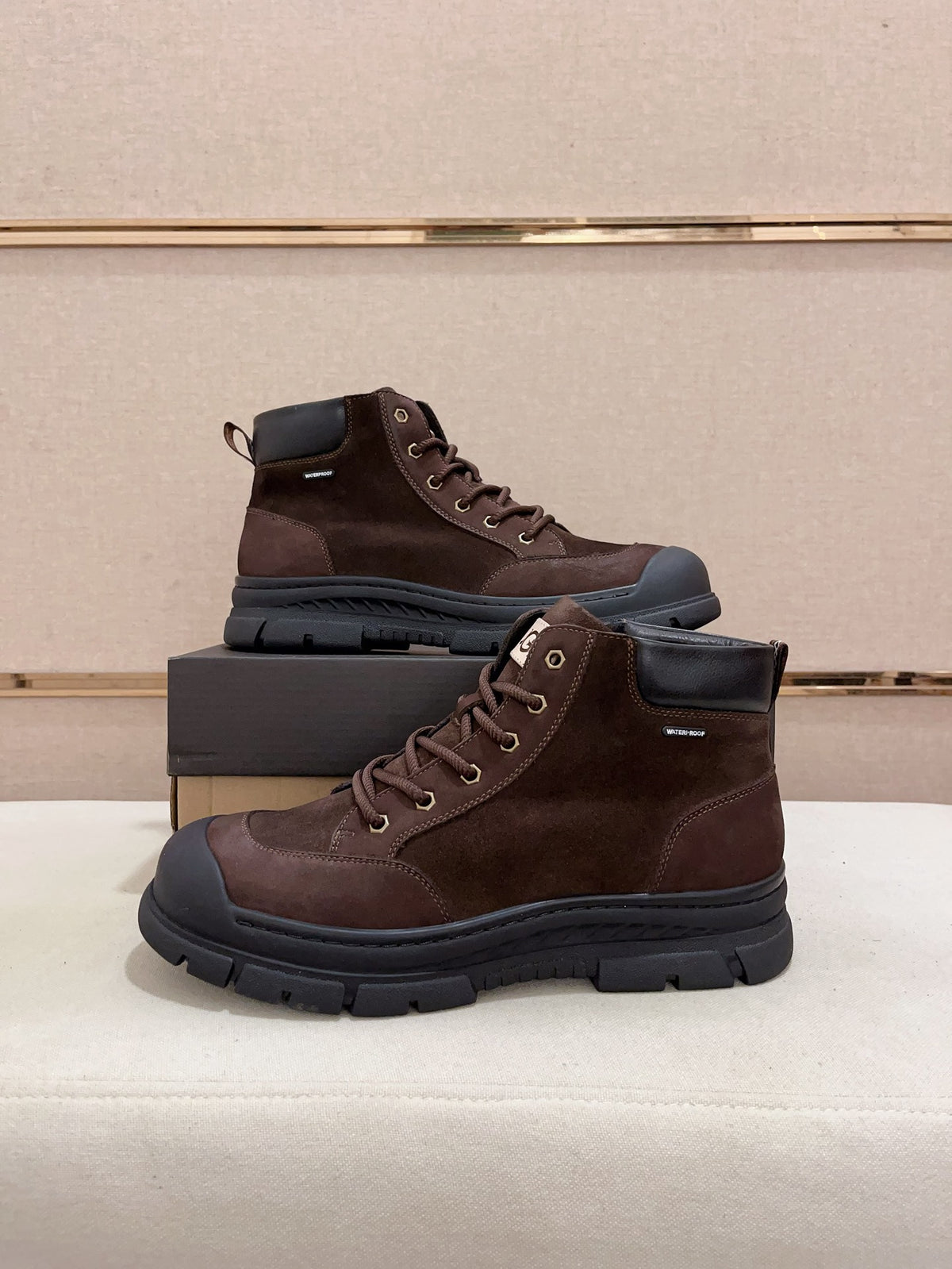 Men's Waterproof Lace-Up Leather Boots