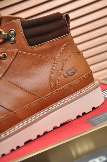 UGG Men's Tan Leather Shearling-Lined Ankle Boots