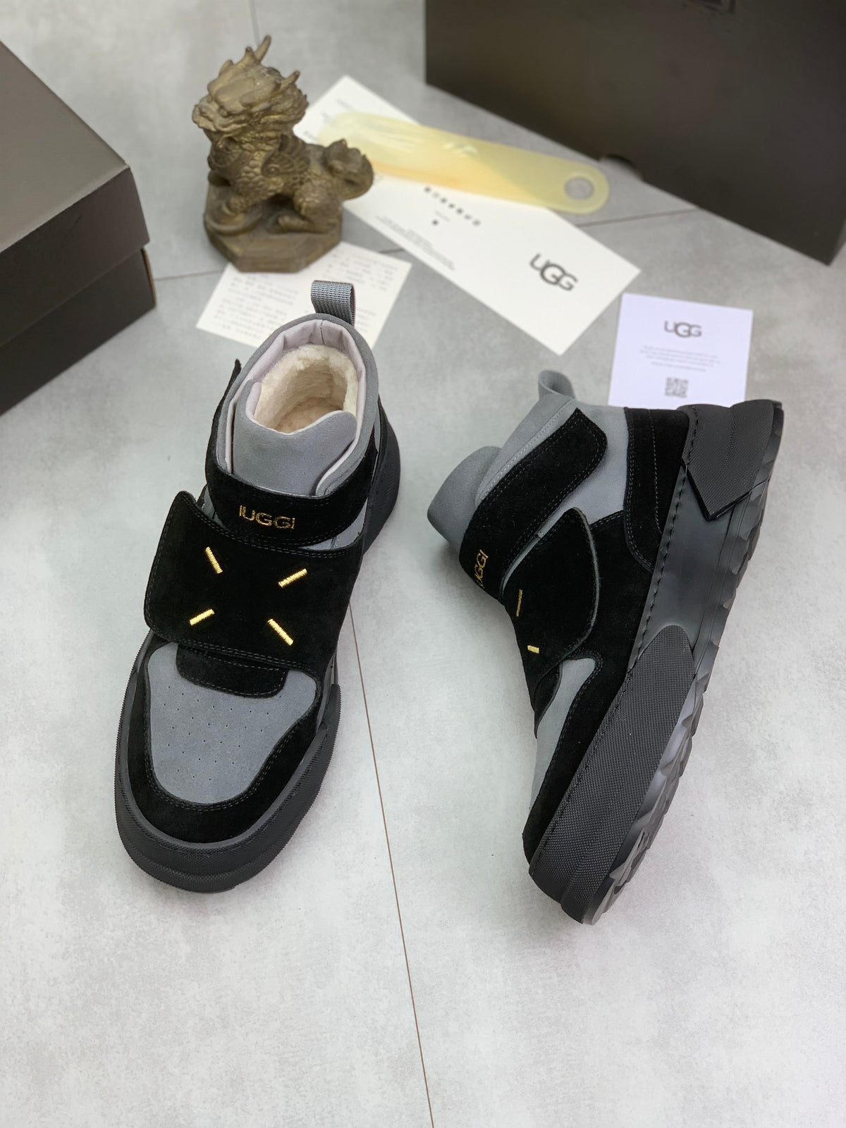 UGG Velcro Laceless Boot-Sneaker — Onyx & Grey | EU 39–44