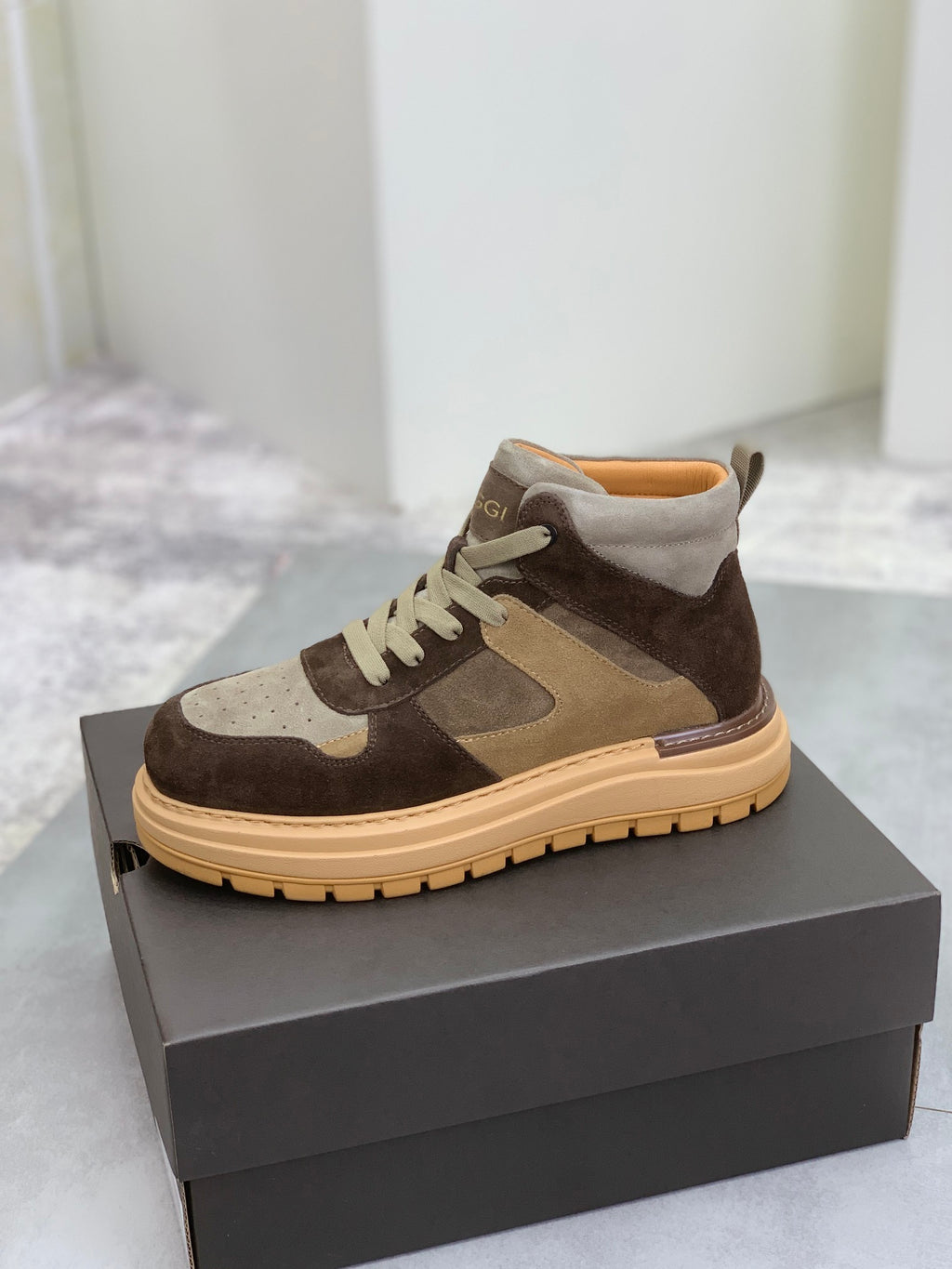 UGG Colorblock Lace-Up High-Top Sneaker — Espresso, Sand & Grey | EU 39–44