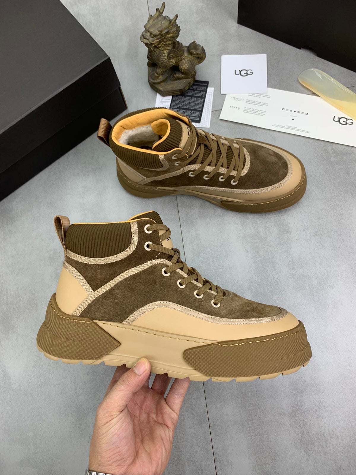 UGG Knit-Collar Lace-Up Boot-Sneaker — Olive & Camel | EU 39–44