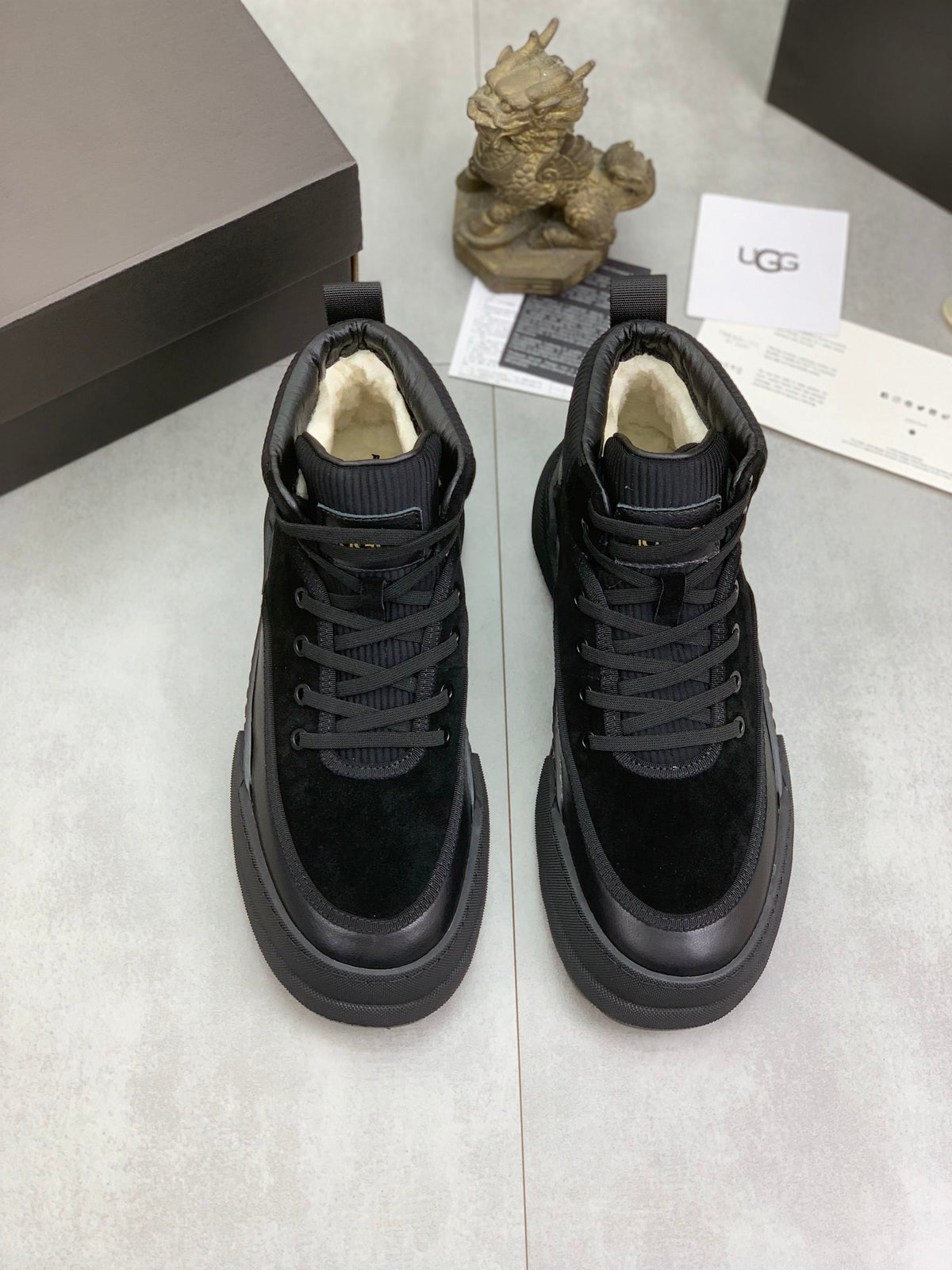UGG Knit-Collar Lace-Up Boot-Sneaker — Onyx Black | EU 39–44
