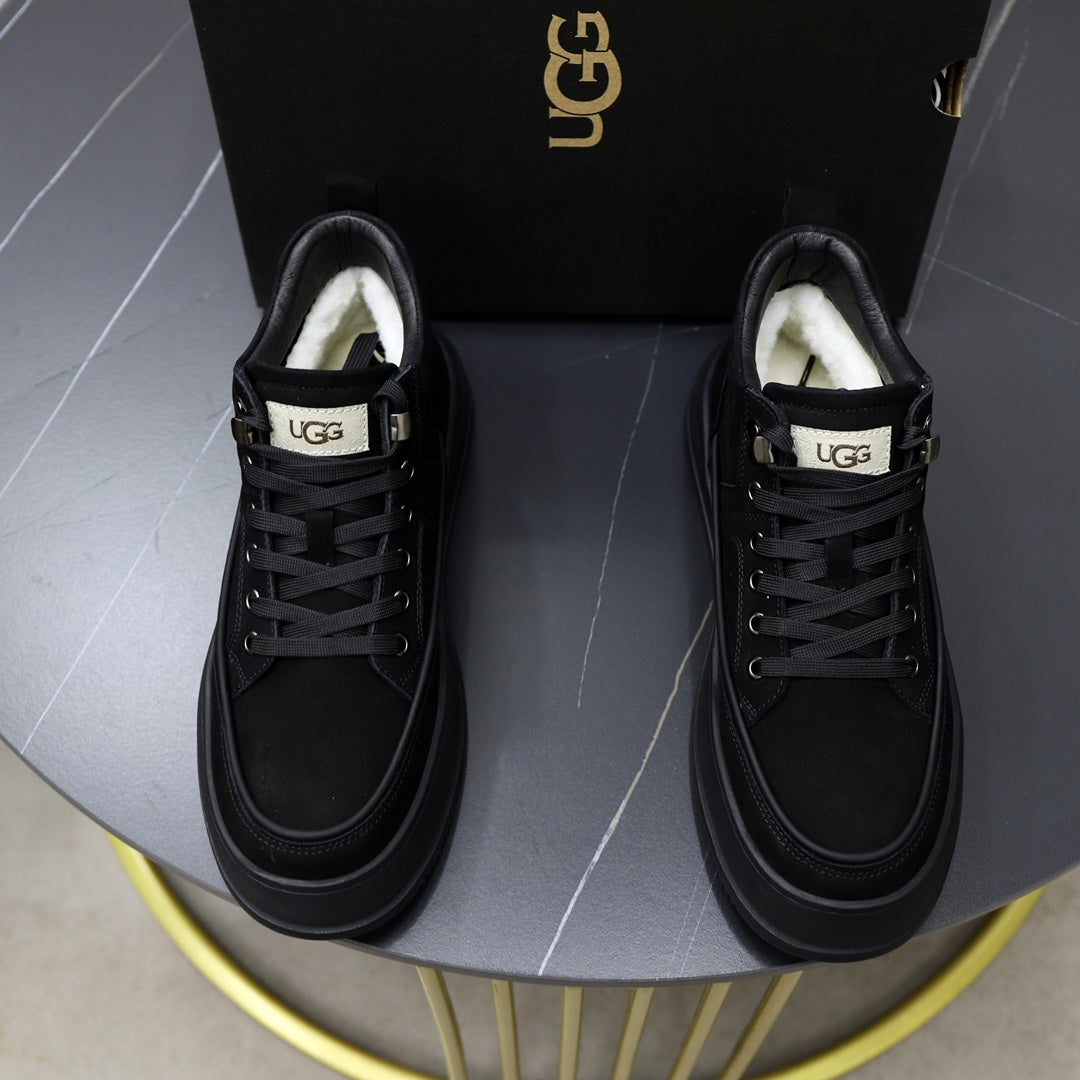 UGG Sherpa-Lined Platform Sneaker — Onyx Black | EU 39–44