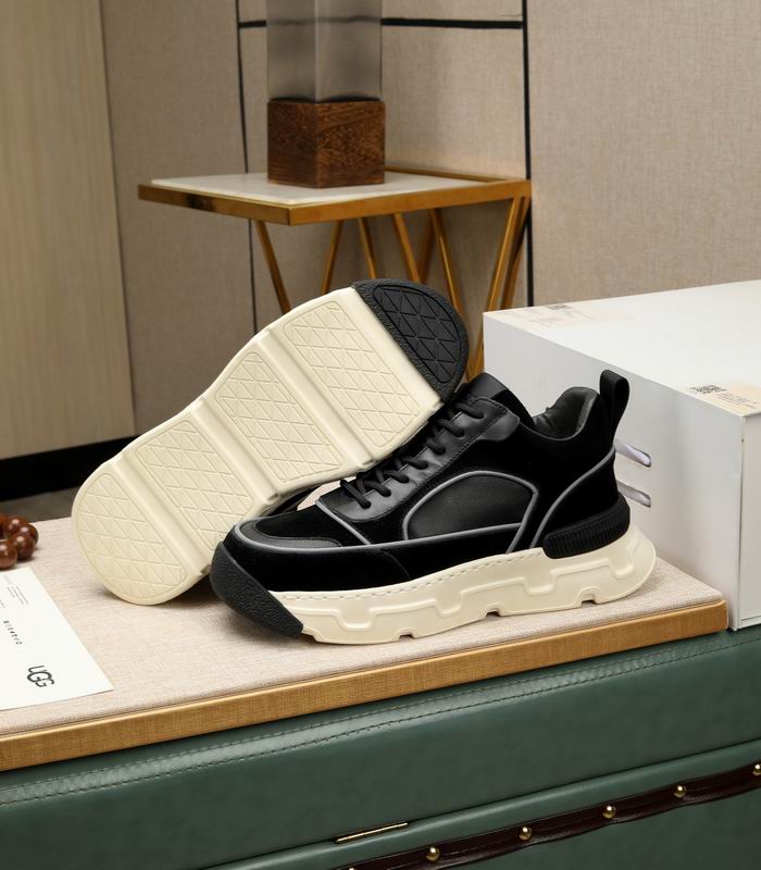 UGG Runner Low-Top Sneaker — Black/Grey | EU 39–44